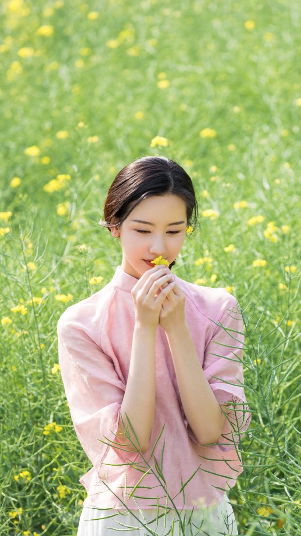 手机百家家乐app安装2026最新版 《翘楚》还没开播，半个文娱圈已化身陈都灵的“自来水”宣传队!