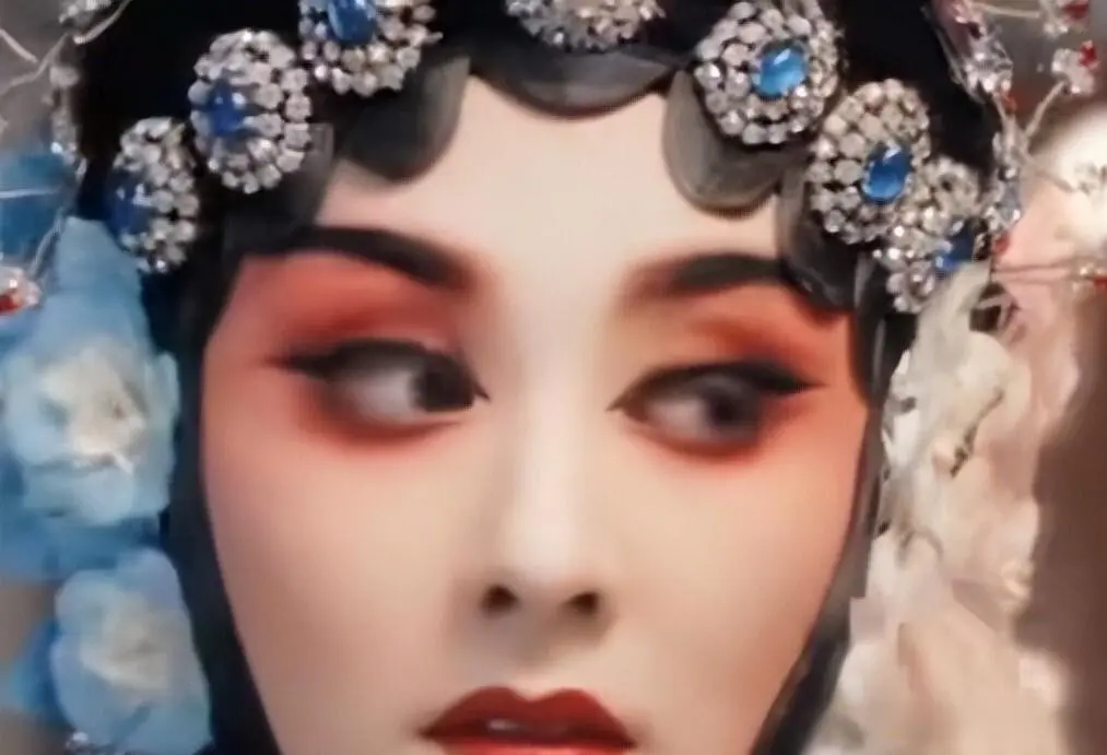 百家乐2026世界杯中国官方下载 别演了!全程一张死脸，一哭就横目，张嘉益都带不动她