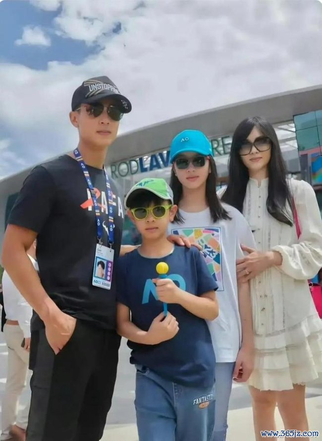 吴尊爸爸80岁景色曝光 高颜值遗传引赞许