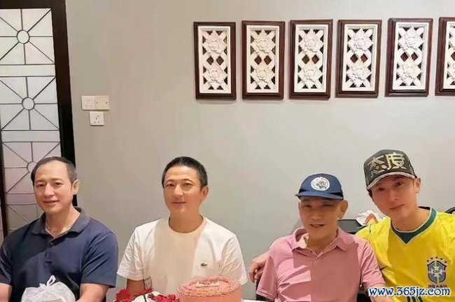 吴尊爸爸80岁景色曝光 高颜值遗传引赞许